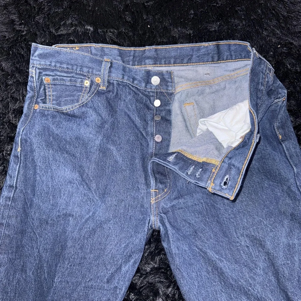 Levis 501 Jeans Mens 38x32 Blue‎ Button Fly Straight Leg Denim Waterless